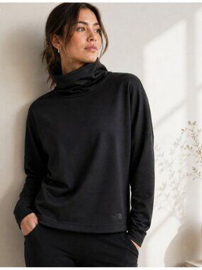 The North Face Women’s Black Relaxed Fit Funnel Neck Pullover Top Size S NWT